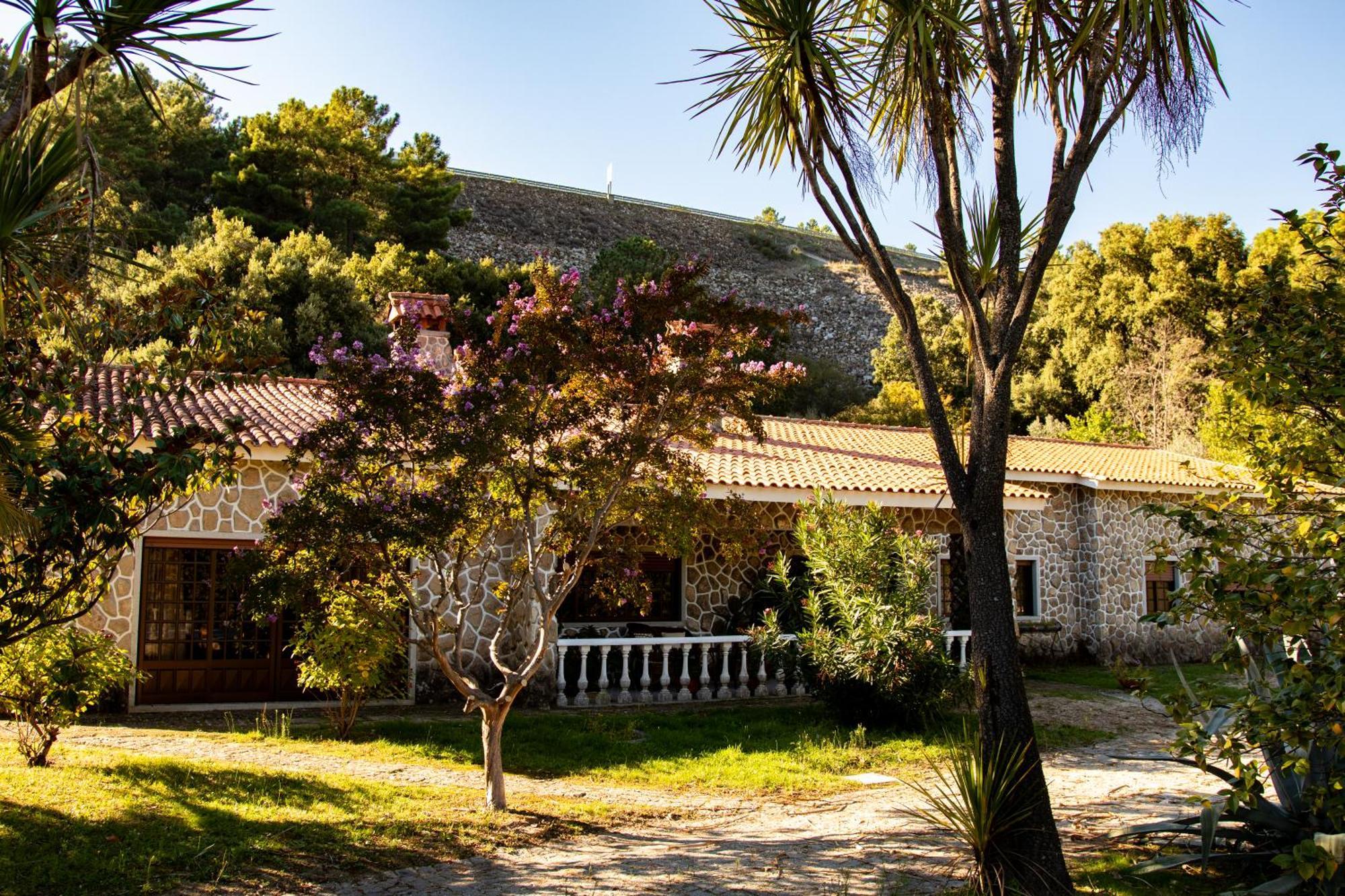 Quinta Dos Sincais Bed & Breakfast Guarda Exterior photo