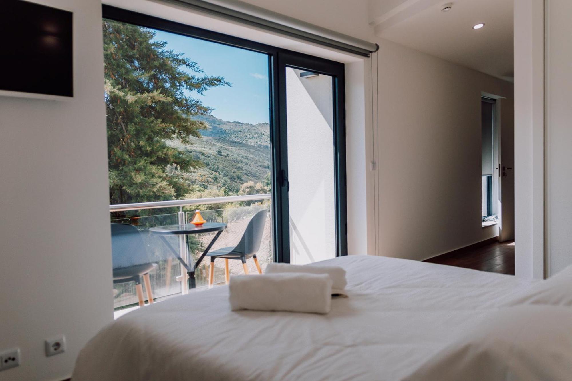 Quinta Dos Sincais Bed & Breakfast Guarda Exterior photo
