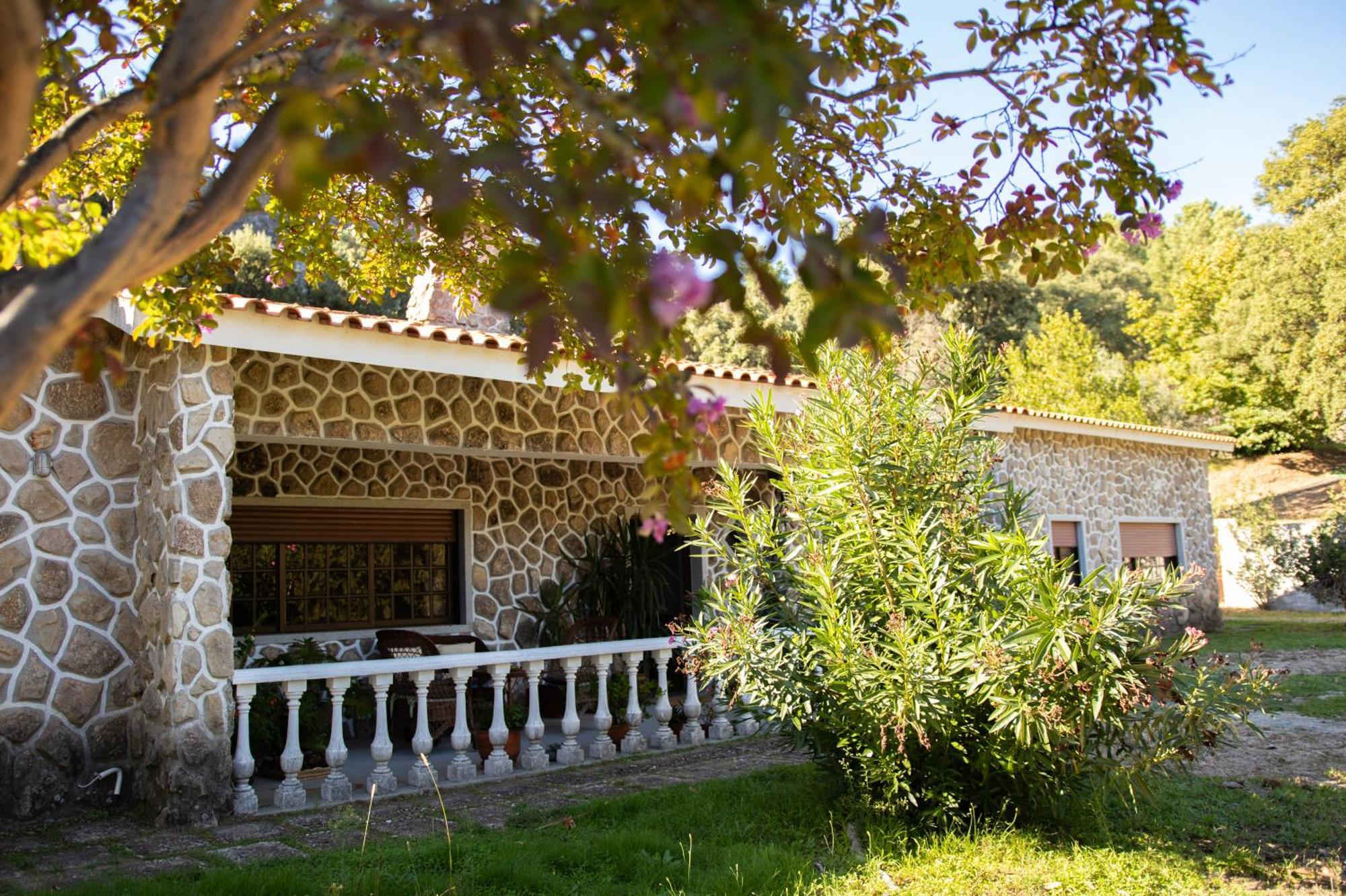 Quinta Dos Sincais Bed & Breakfast Guarda Exterior photo